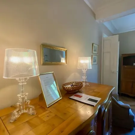 L'historien - Avec Balcon Coeur De Nîmes