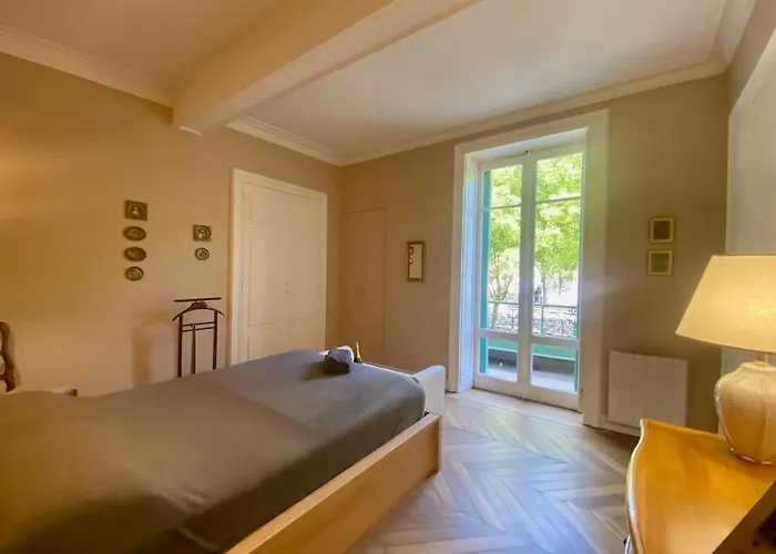 L'historien - Avec Balcon Coeur De Apartman Nîmes
